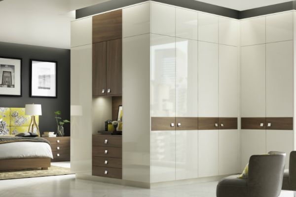 apex-ivory-and-dark-walnut-bedroomE33AD959-89DA-9538-8A8B-9B784B615D48.jpg
